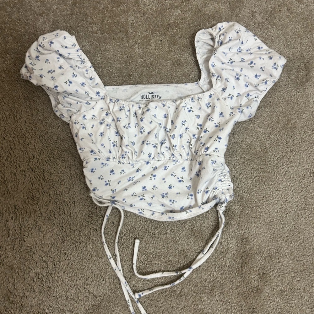 Hollister White Cap Sleeve Ruched Crop Blouse